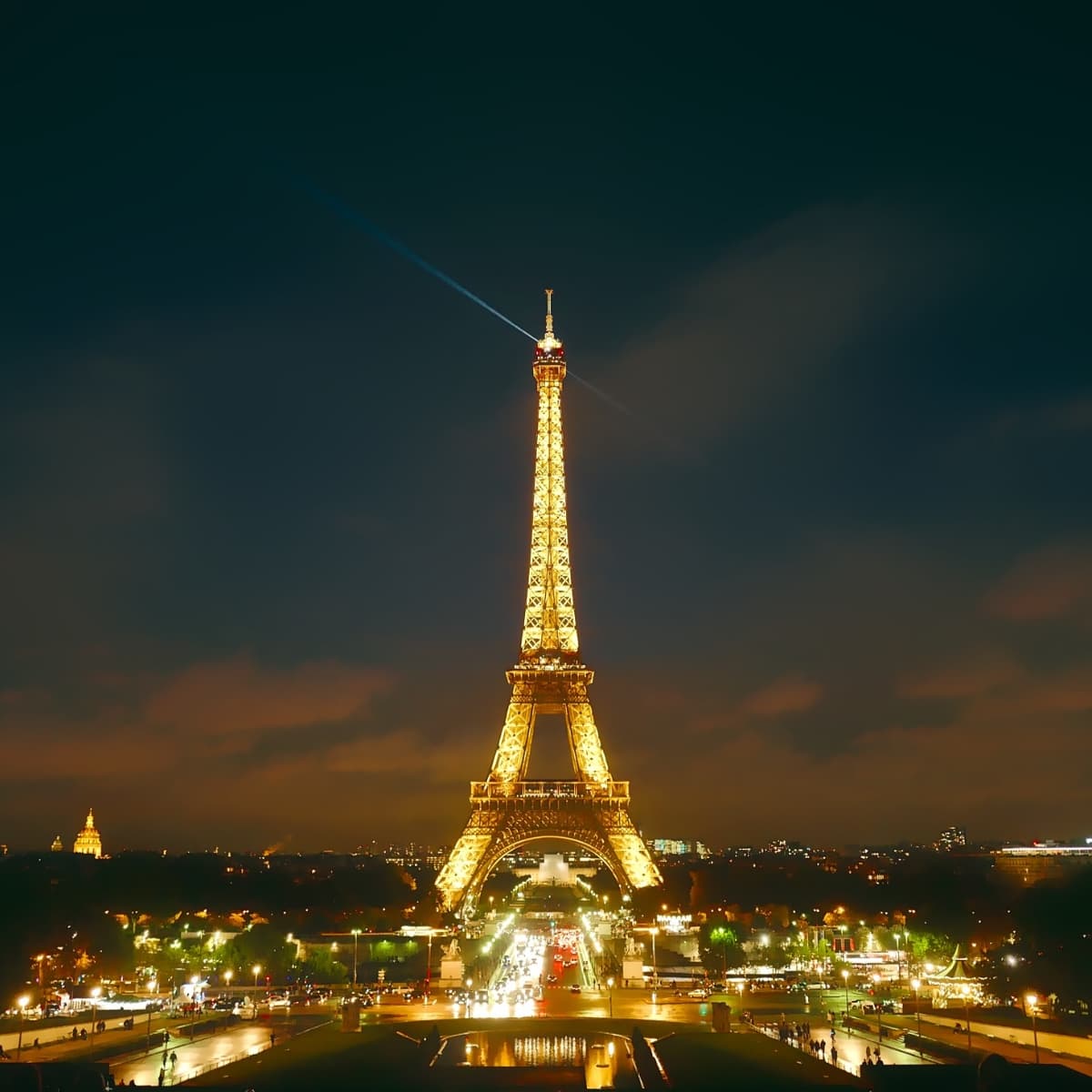 Romantic Elegance and Artistic Legacy